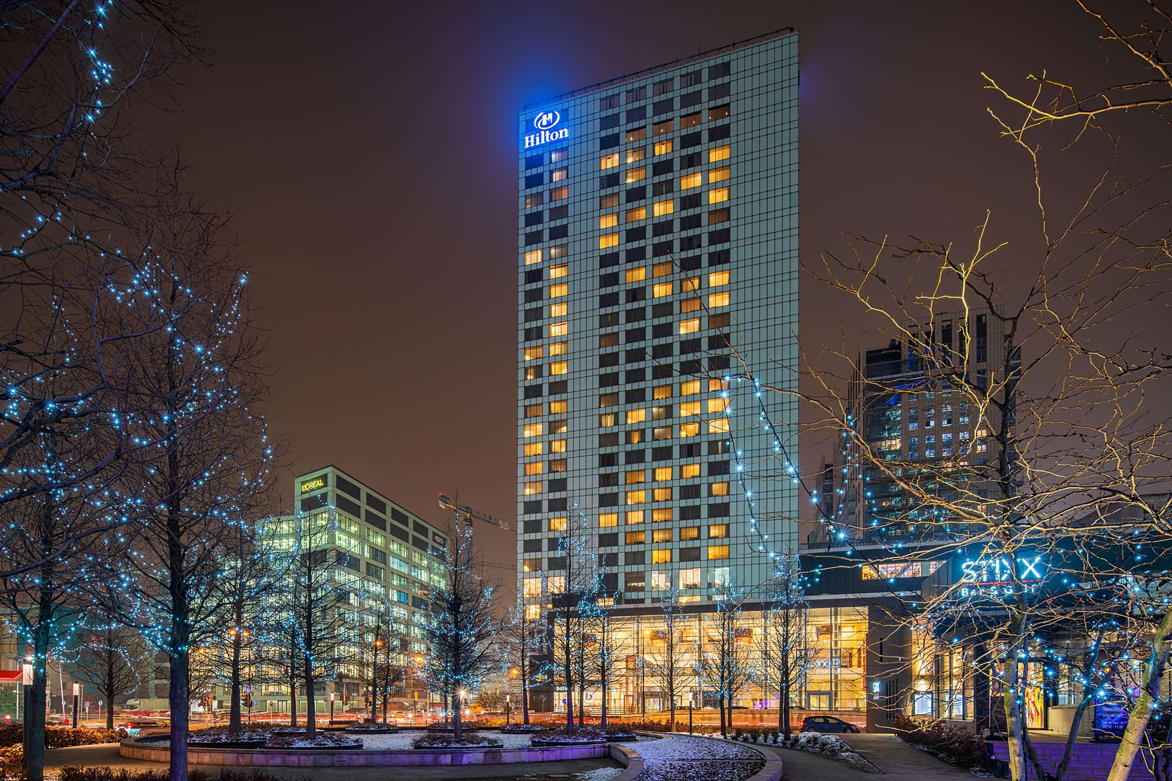 Hilton Warsaw City Hotel Екстериор снимка