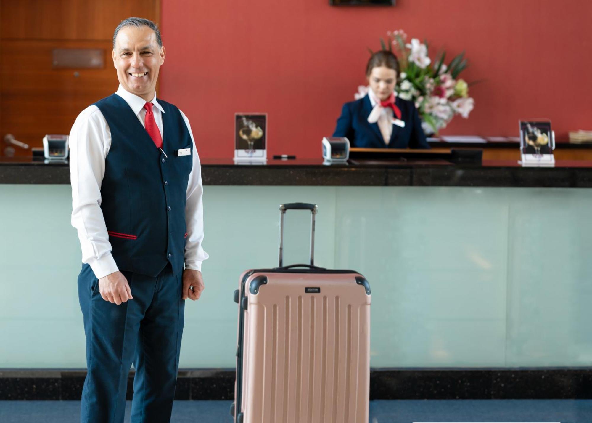 Hilton Warsaw City Hotel Екстериор снимка